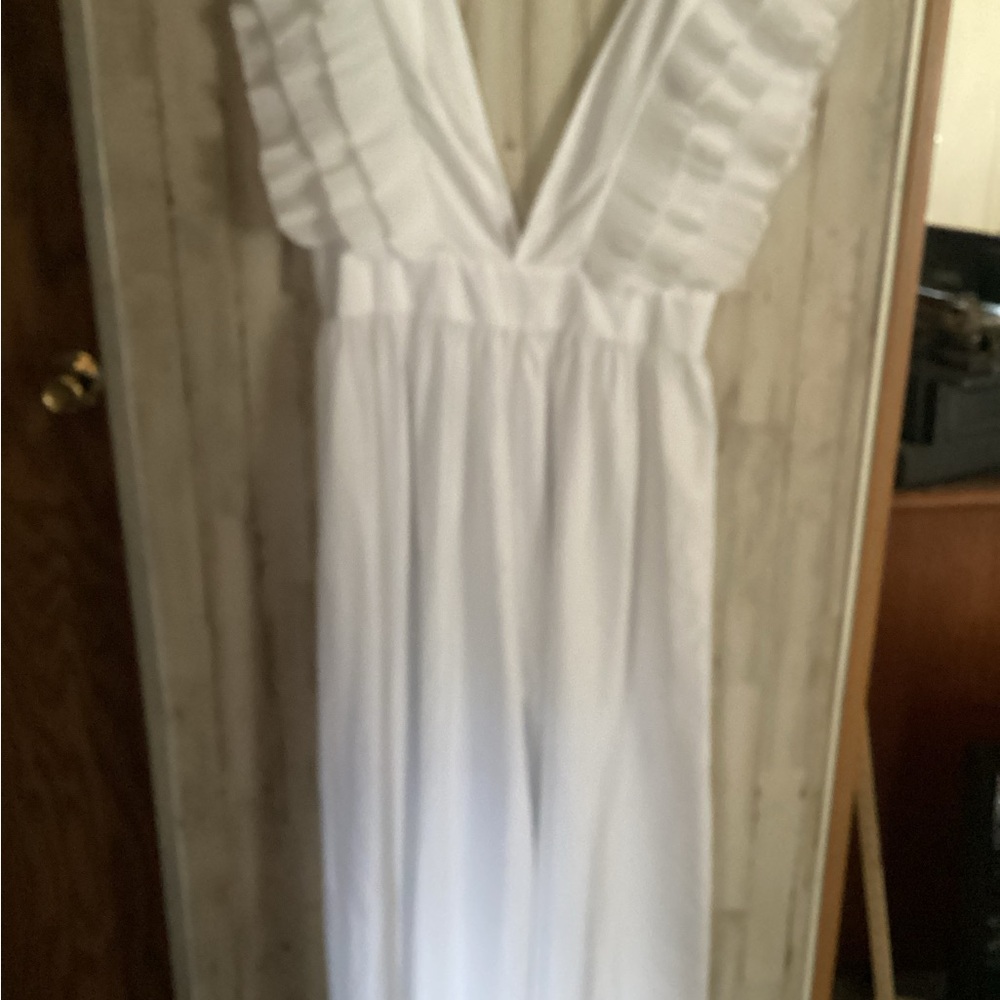 White Ruffled V-Neck Dress - Picture 7 of 8
